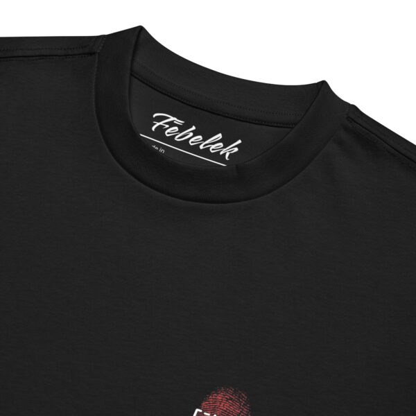 T-shirt boxy FĒBELEK – Strangers